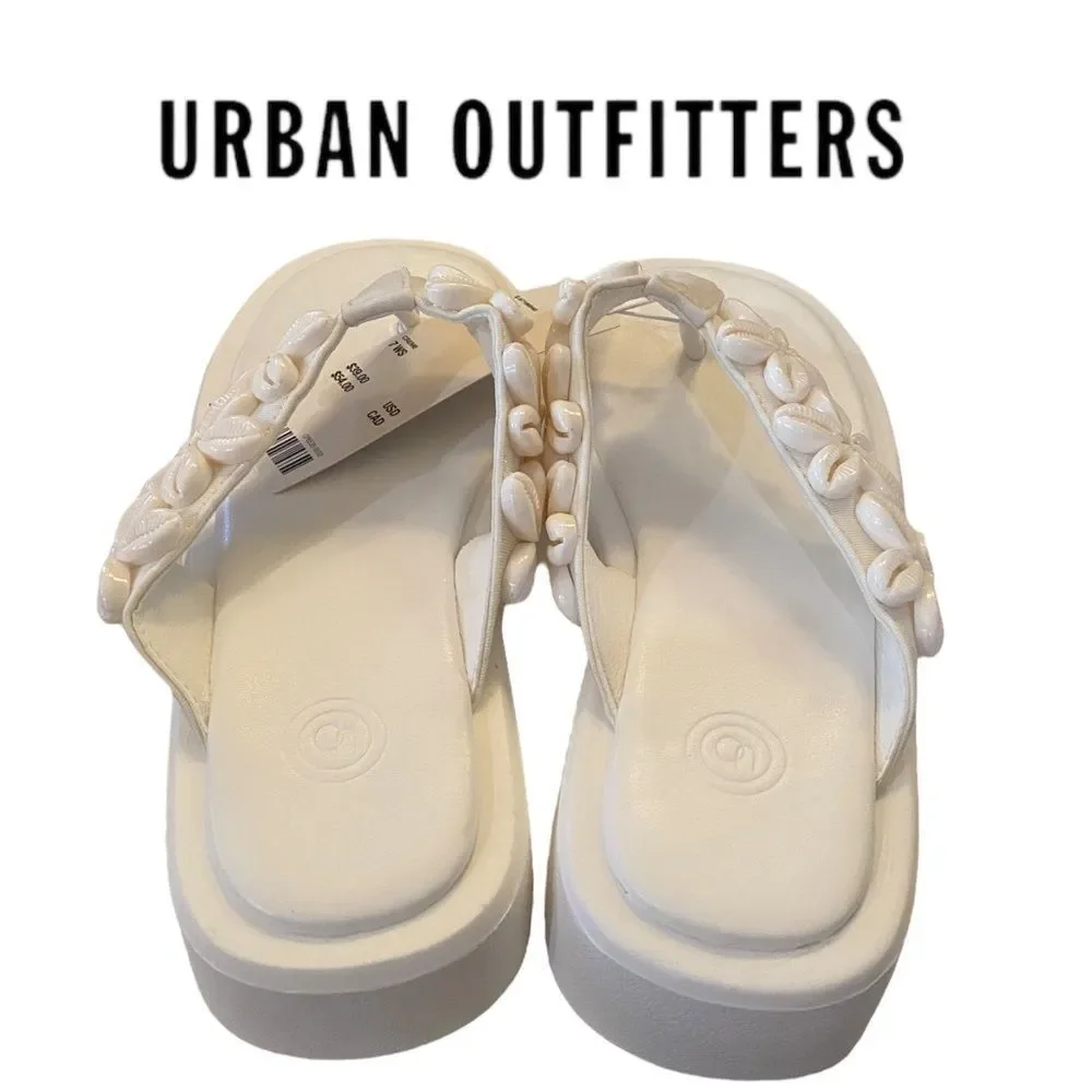 NEW Urban Outfitters UO Embellished Flower Cream / White Thong Sandals 6 7 8 9